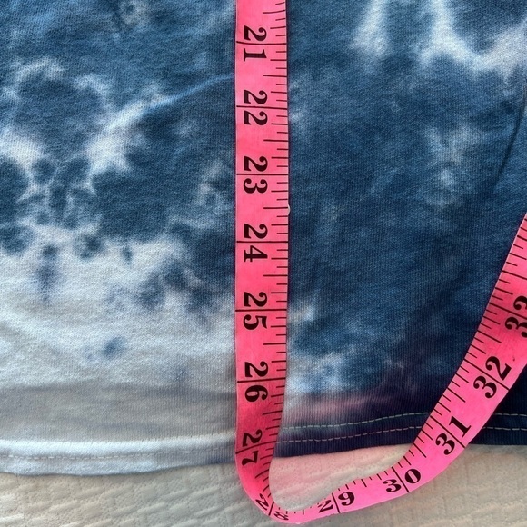 Selena Queen of Cumbia Crew Neck Tie Dye Tee - Picture 7 of 8